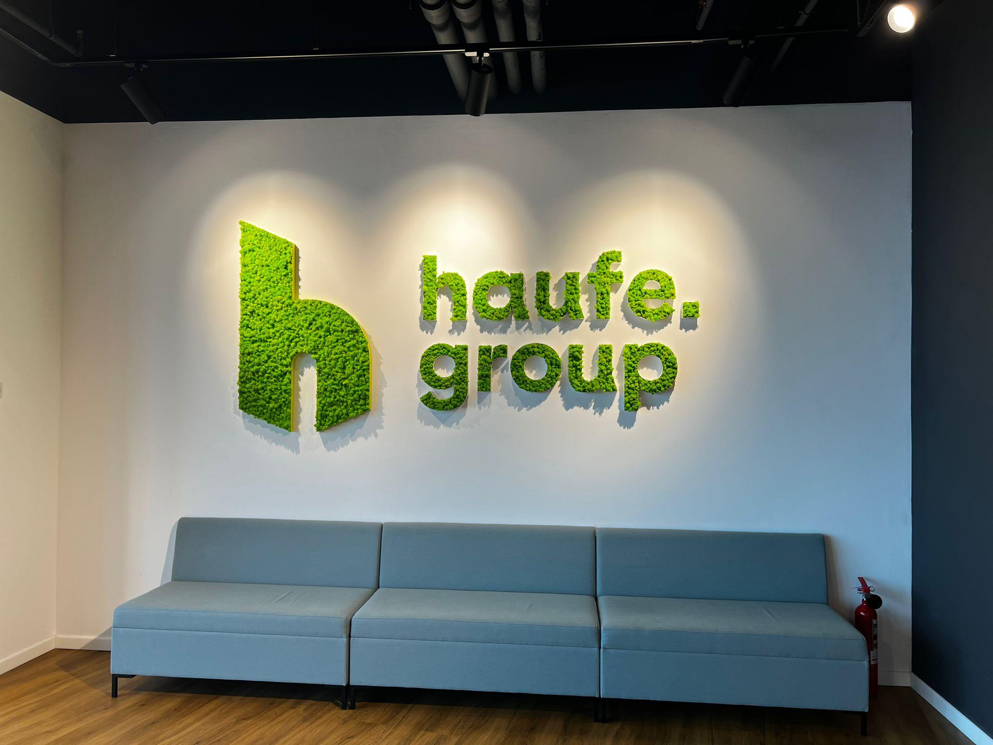 litere volumetrice licheni logo interior