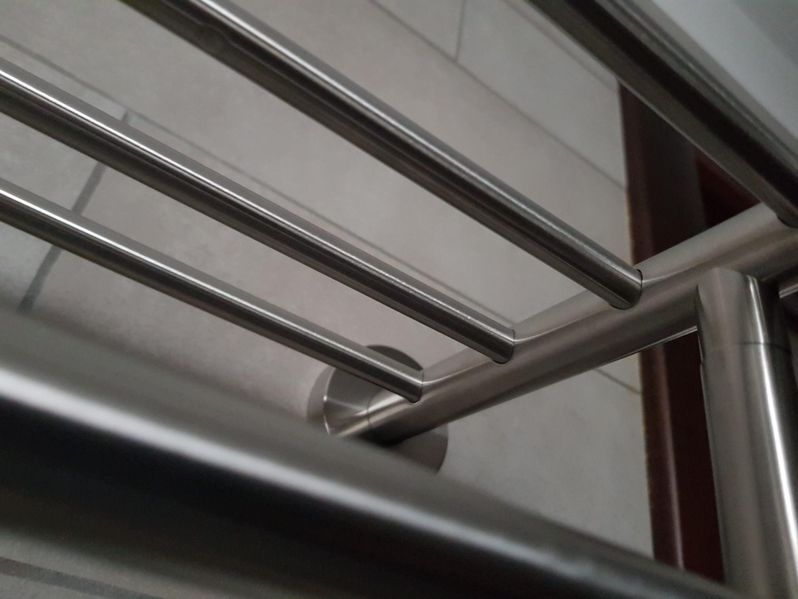 Balustradă inox sudură laser îmbinări invizibile aliniere perfectă