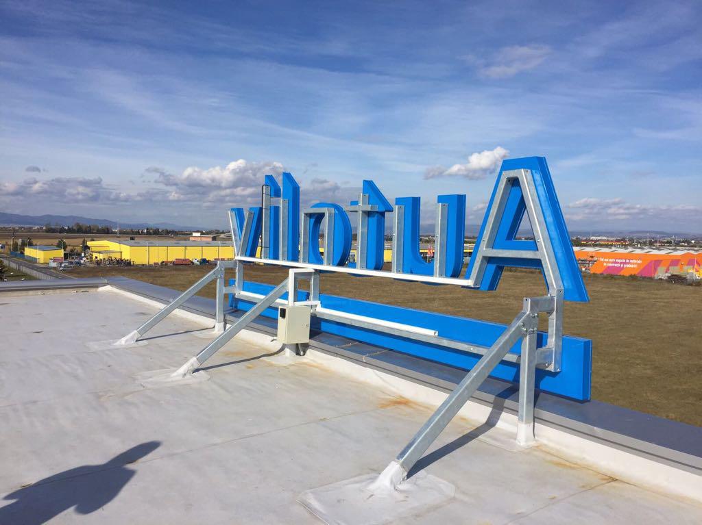 Logo Autoliv Brașov vedere spate structură metalică FLOW