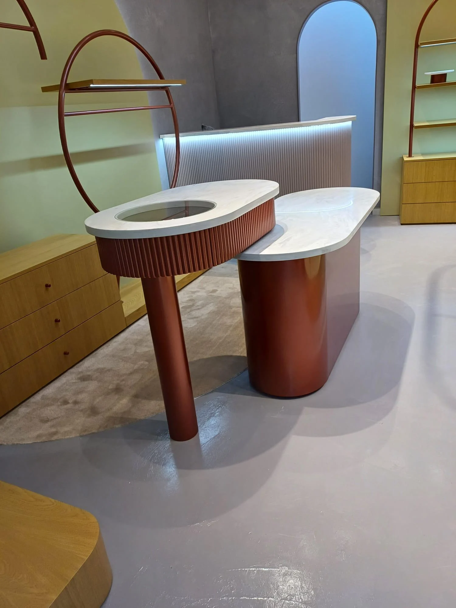 Mobilier curbat design premium