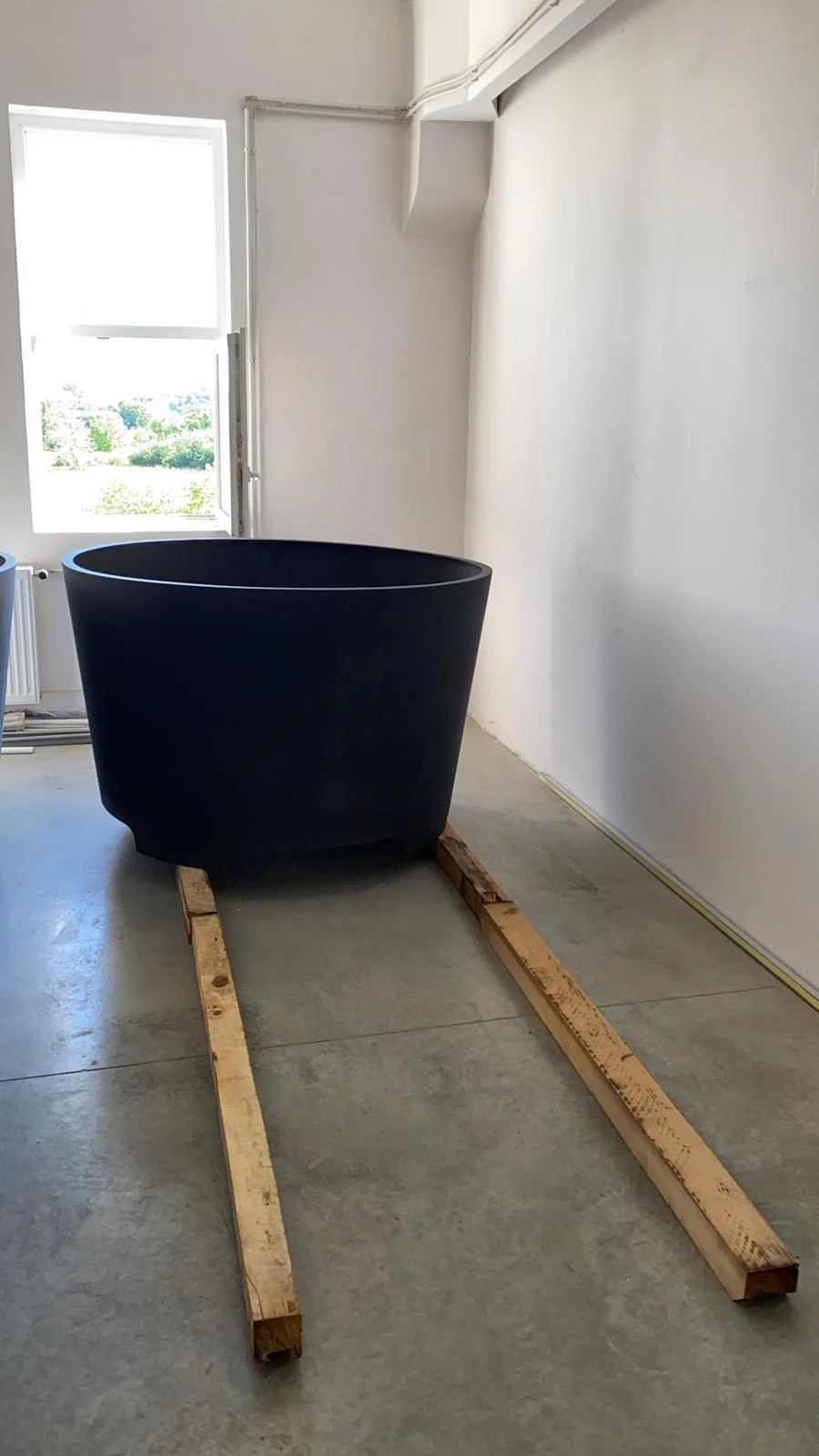 Jardiniere conice asamblare