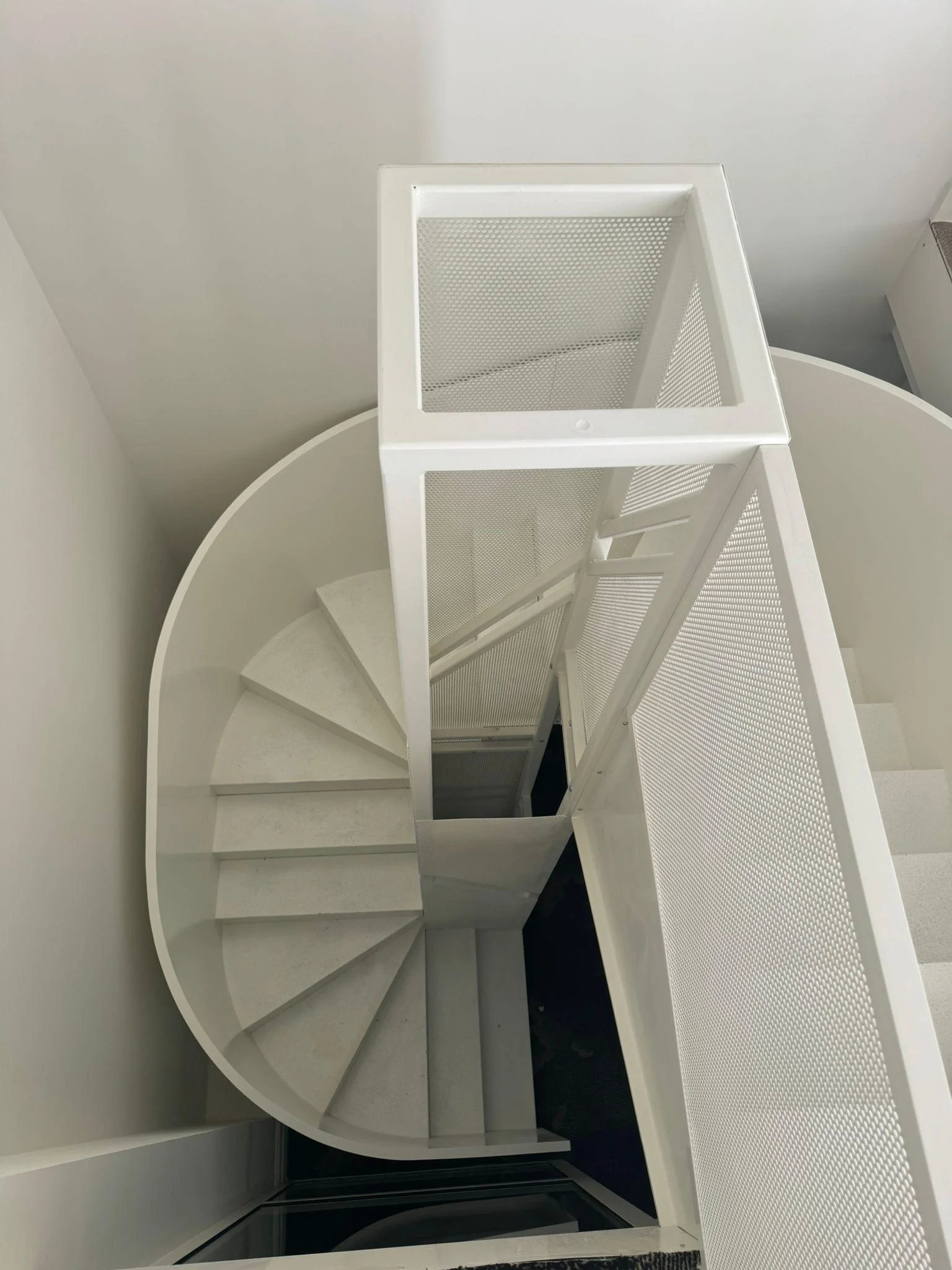 Scară elicoidală structură
